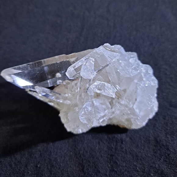 Energy Clear Quartz Crystal Stone - Picture 3 of 8
